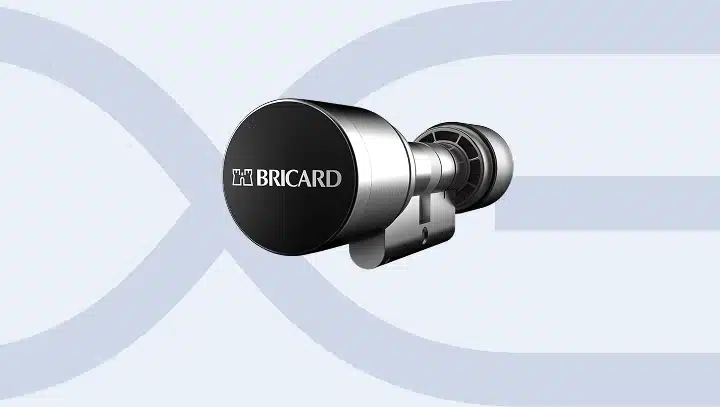 Bricard Cylinder